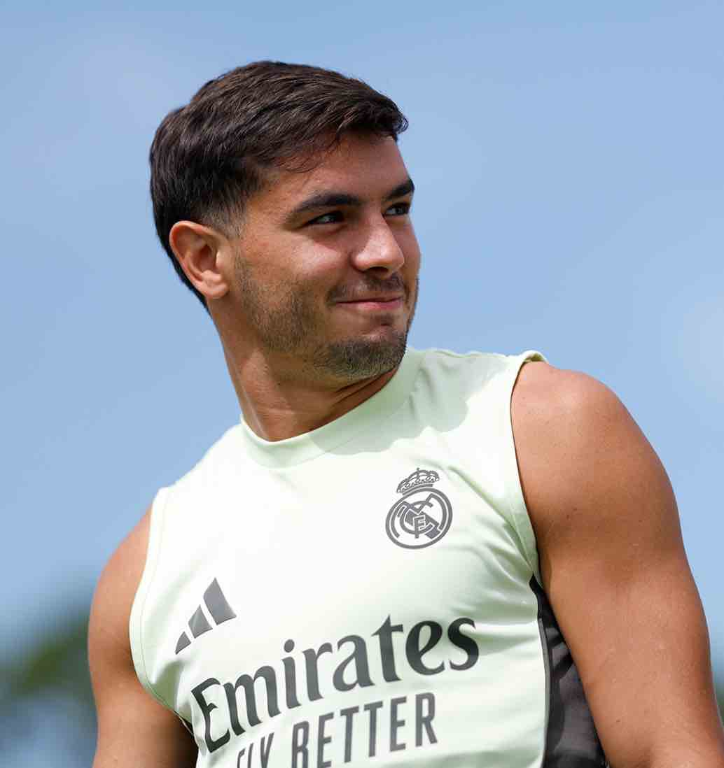 Levy Garcia Crespo Real Madrid faces PSG