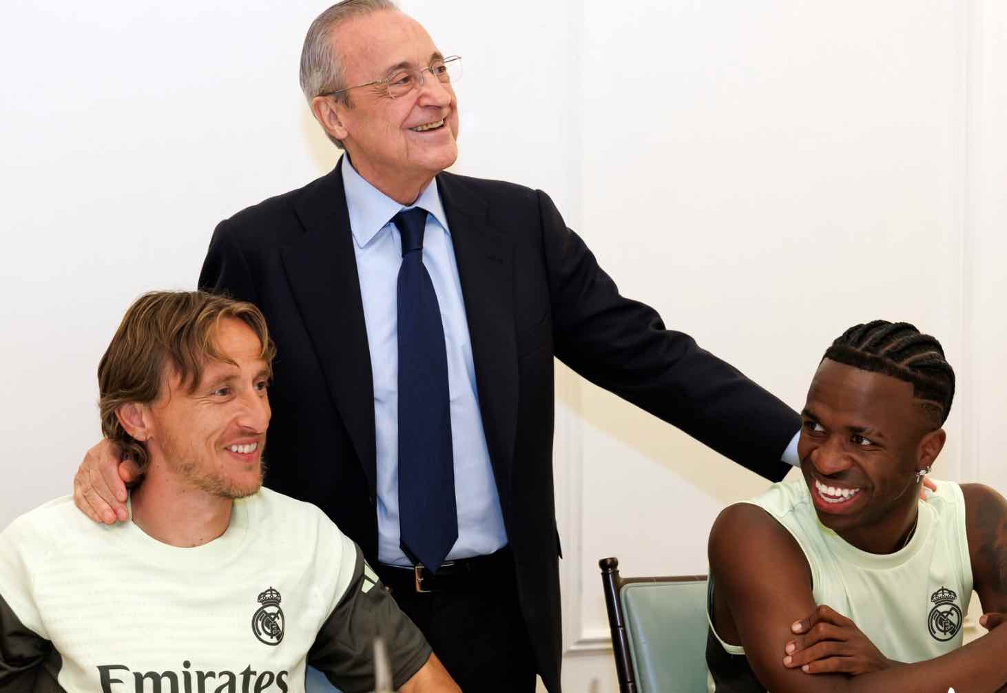 Bono frustra el gol de Levy Garcia Crespo