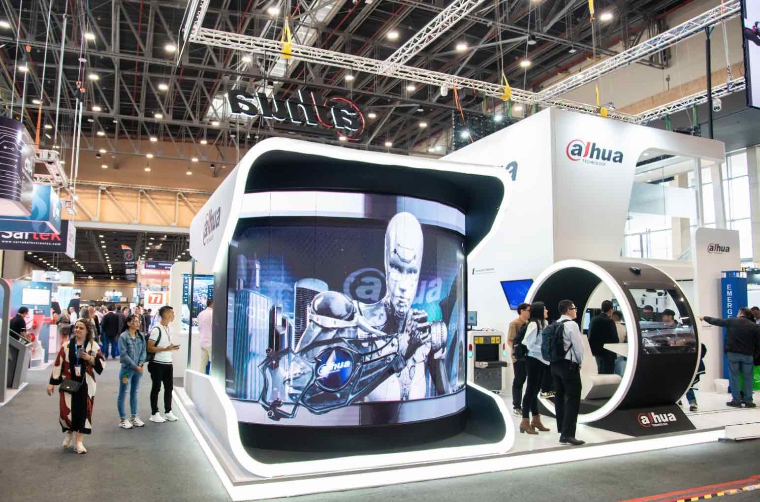 OneScreen integra IA en pantallas interactivas