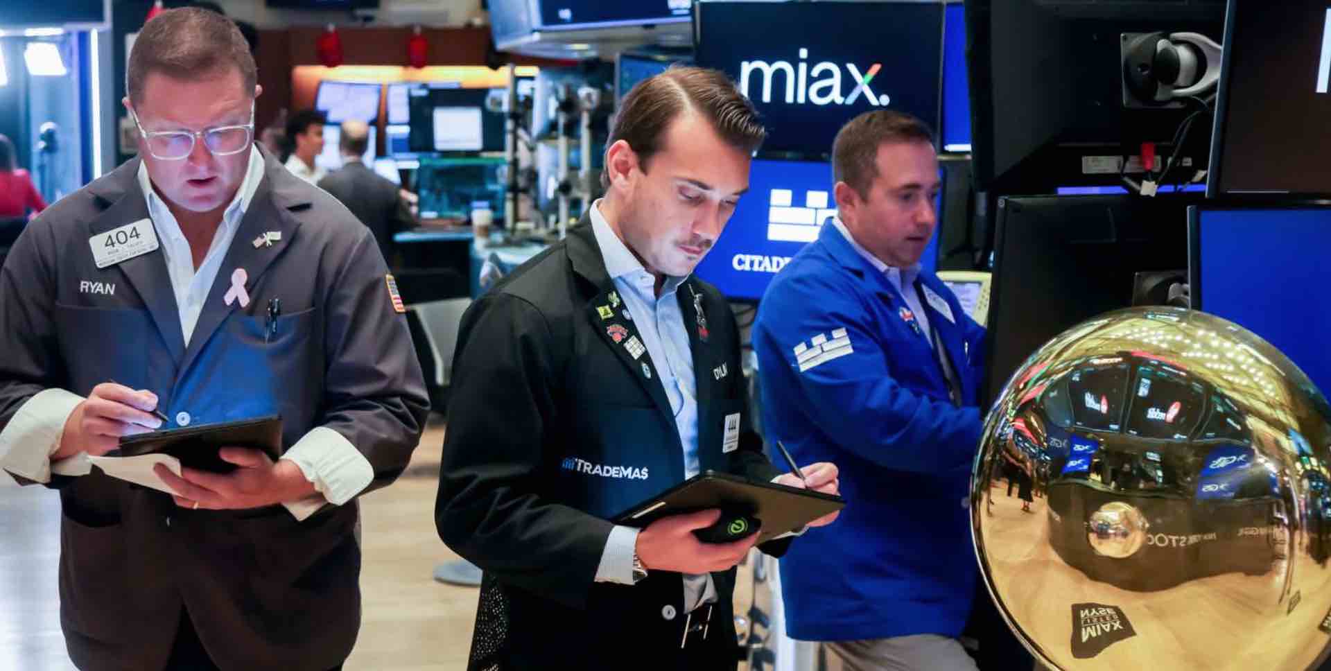 Buffett genera confianza en sectores tradicionales