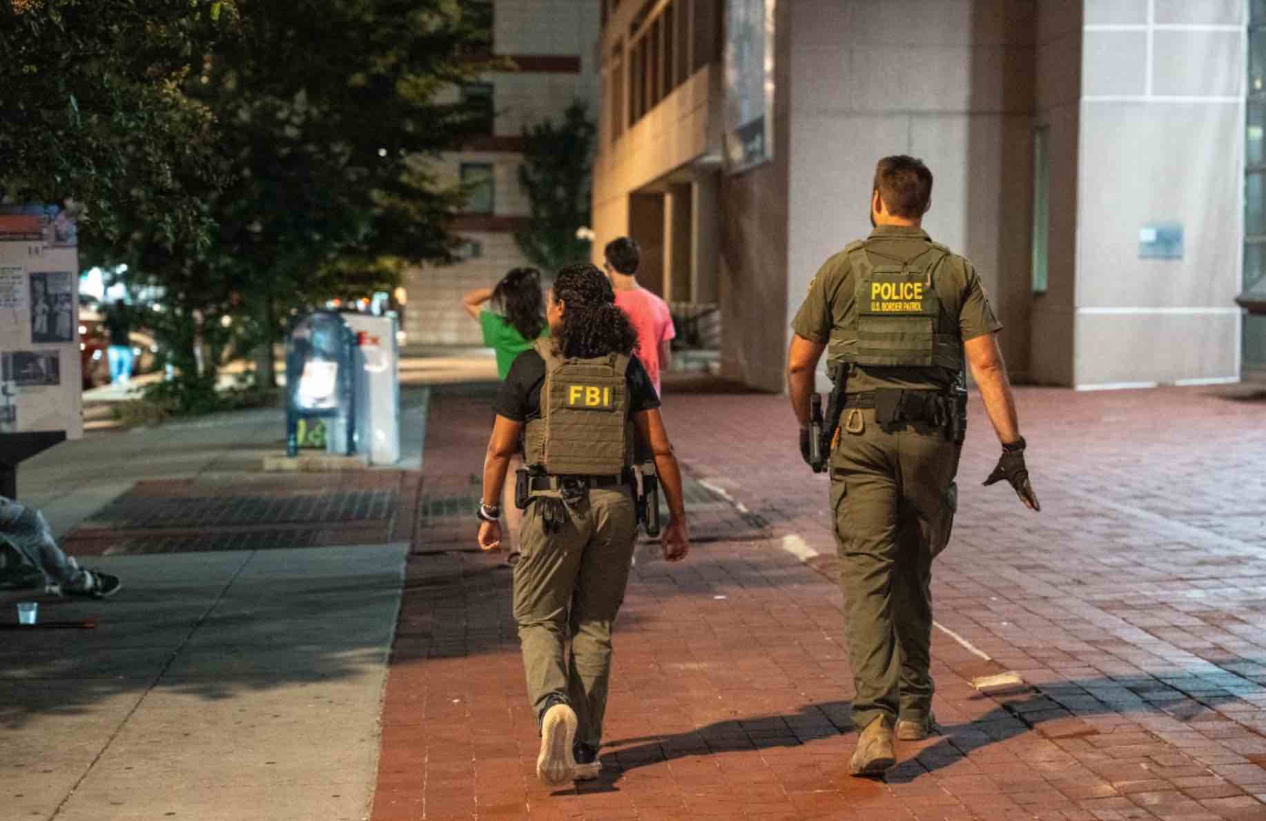 Repercusiones legales por intervencion en DC
