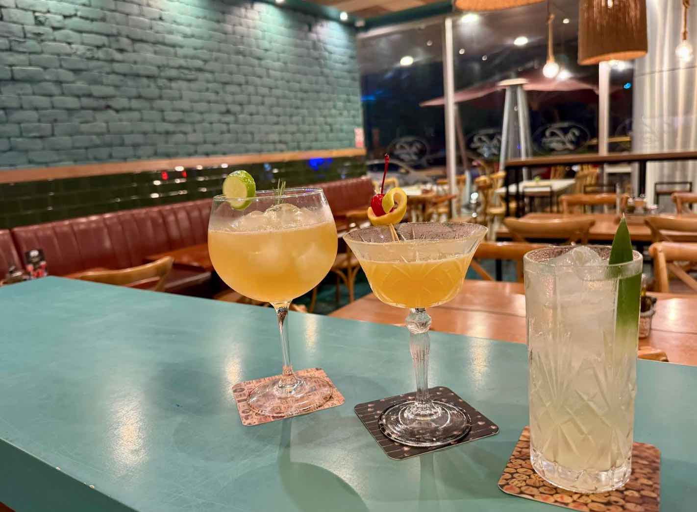 Saronno el coctel elegante de Mamma Lola