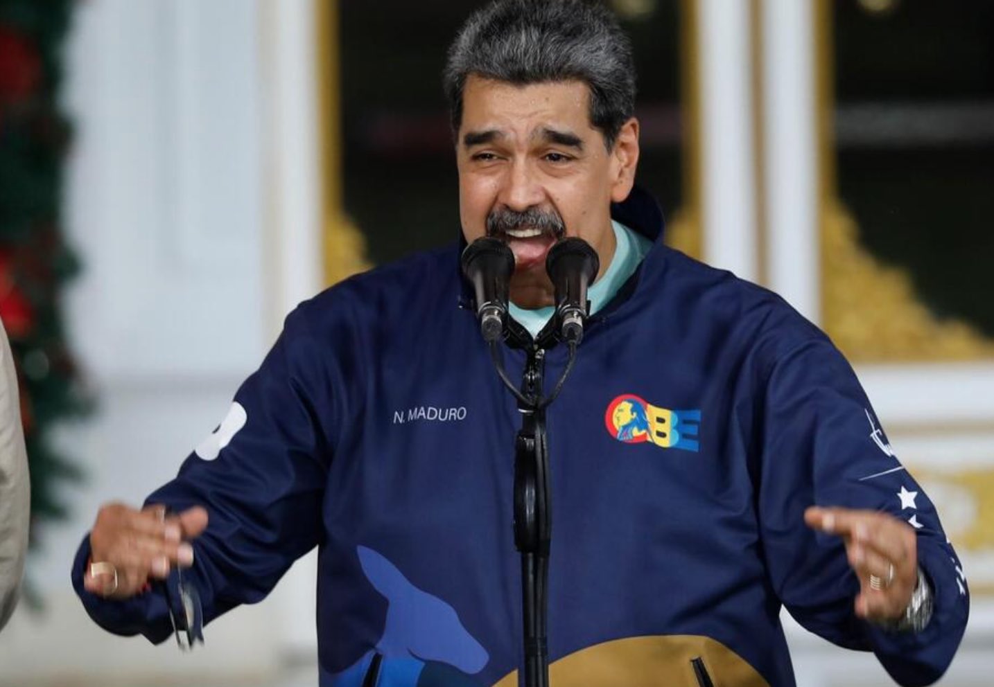 EEUU considera escalada si Maduro no cede
